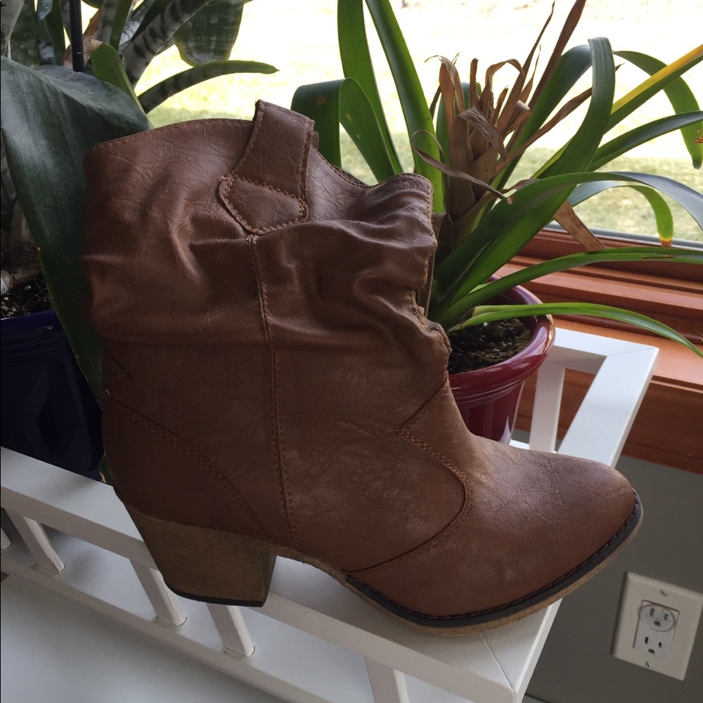 Women’s boots